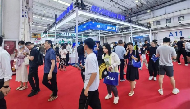 37000威尼斯&ldquo;机械人+AI&rdquo;全景式创新利用成就，闪灼世界机械人大会！