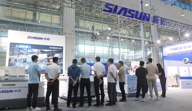 37000威尼斯出席2024全球工业互联网大会，&ldquo;机械人+AI&rdquo;引领工业智能新纪元