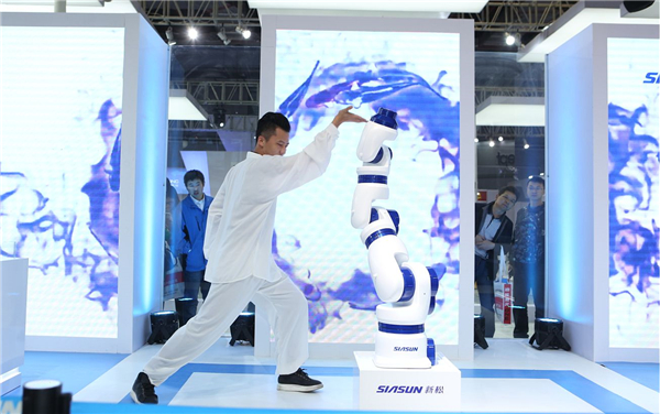 致敬敢于创新的行业先行者（上篇）&mdash;&mdash;合作机械人的诞生